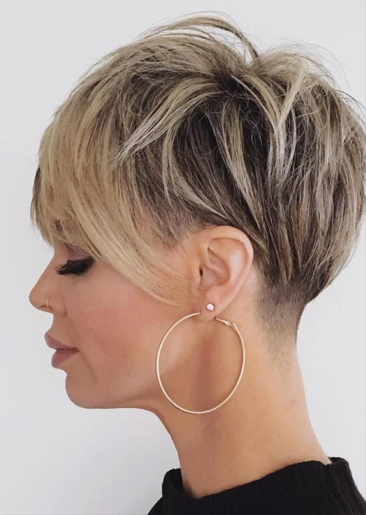 Trendy short pixie haircuts for women 