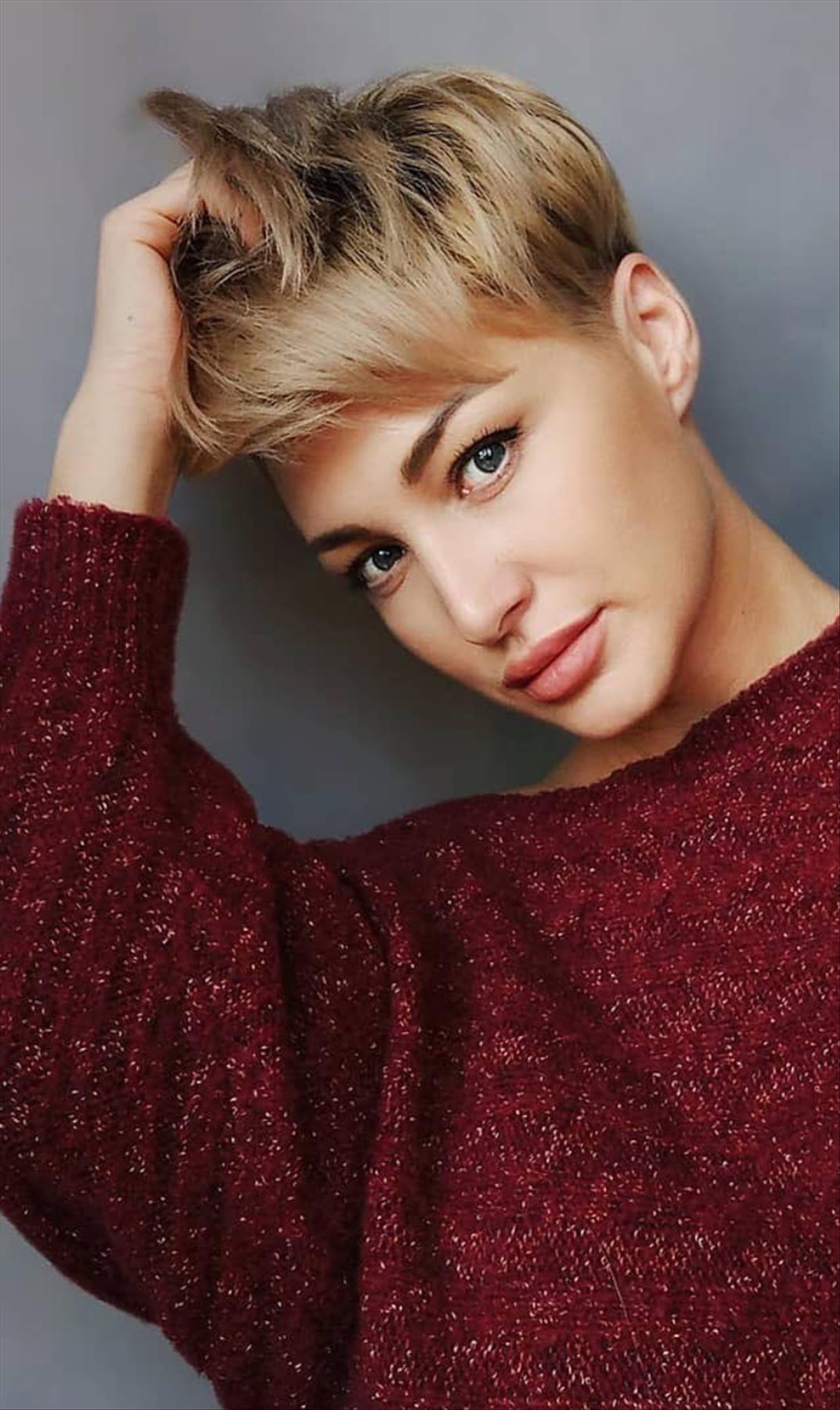 Trendy short pixie haircuts for women 