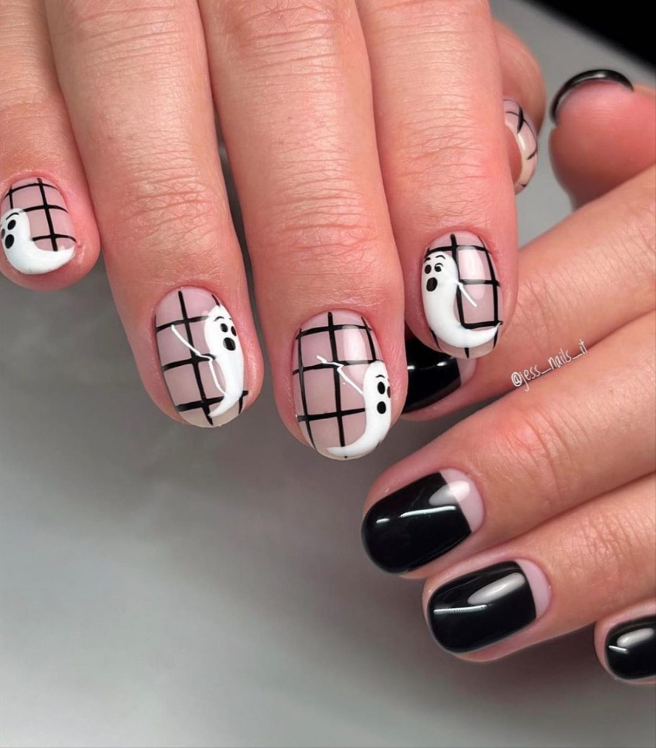 40 Cool Short Halloween Nails Design And Inspiration To Try Now