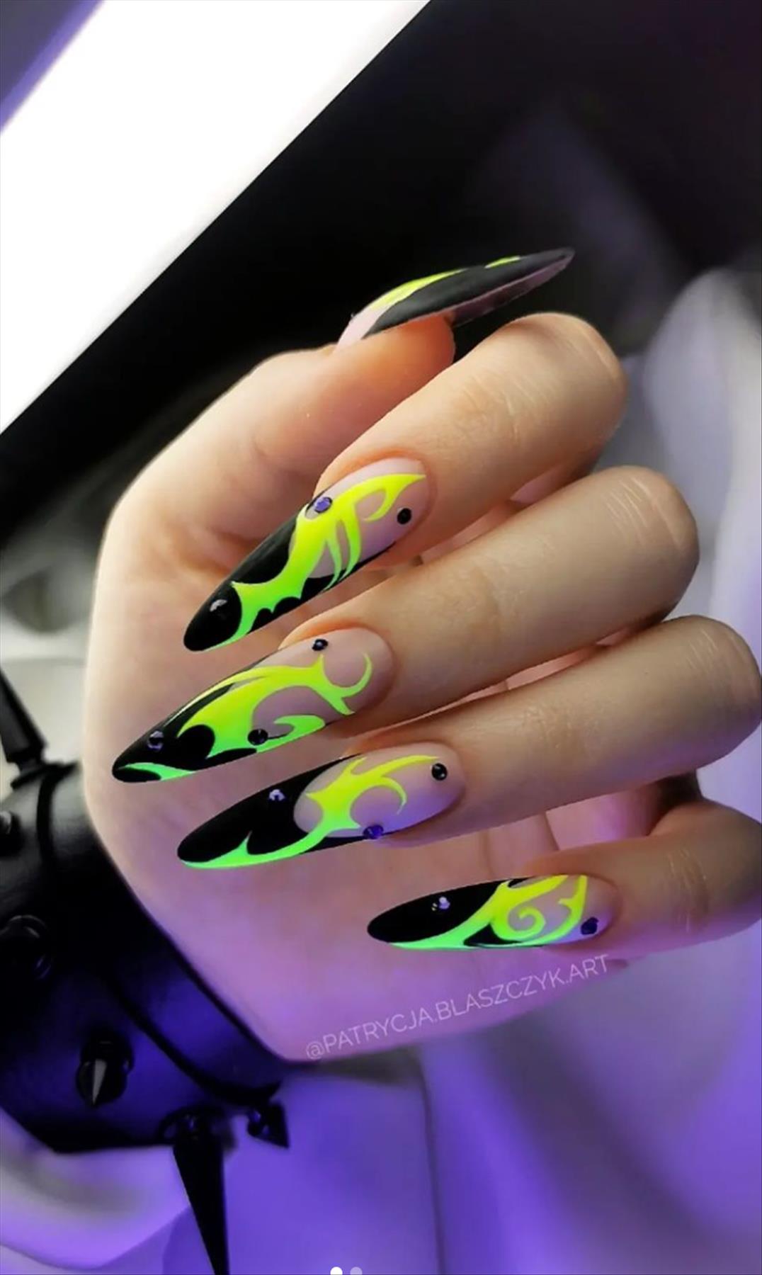 cool short halloween nails art and inspiration in 2022