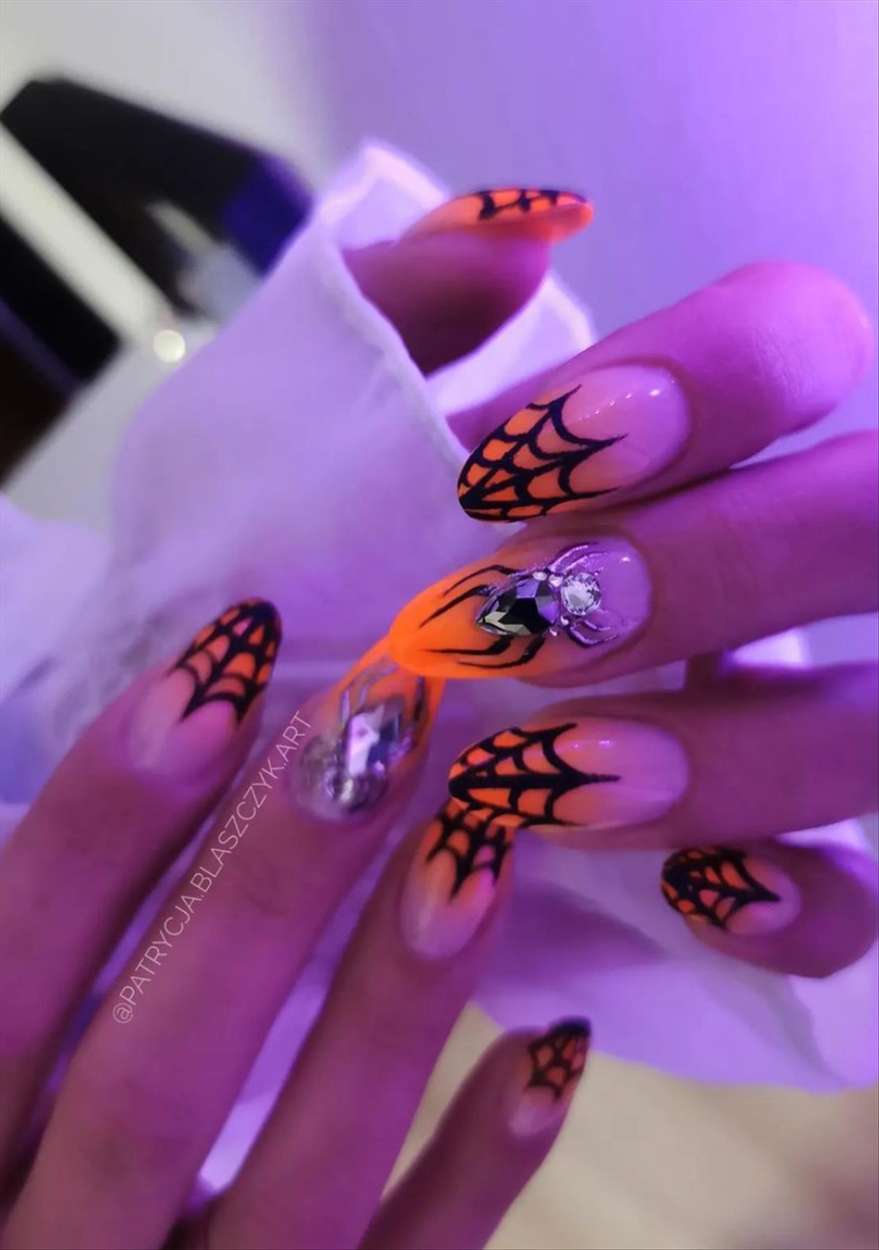 cool short halloween nails art and inspiration in 2022