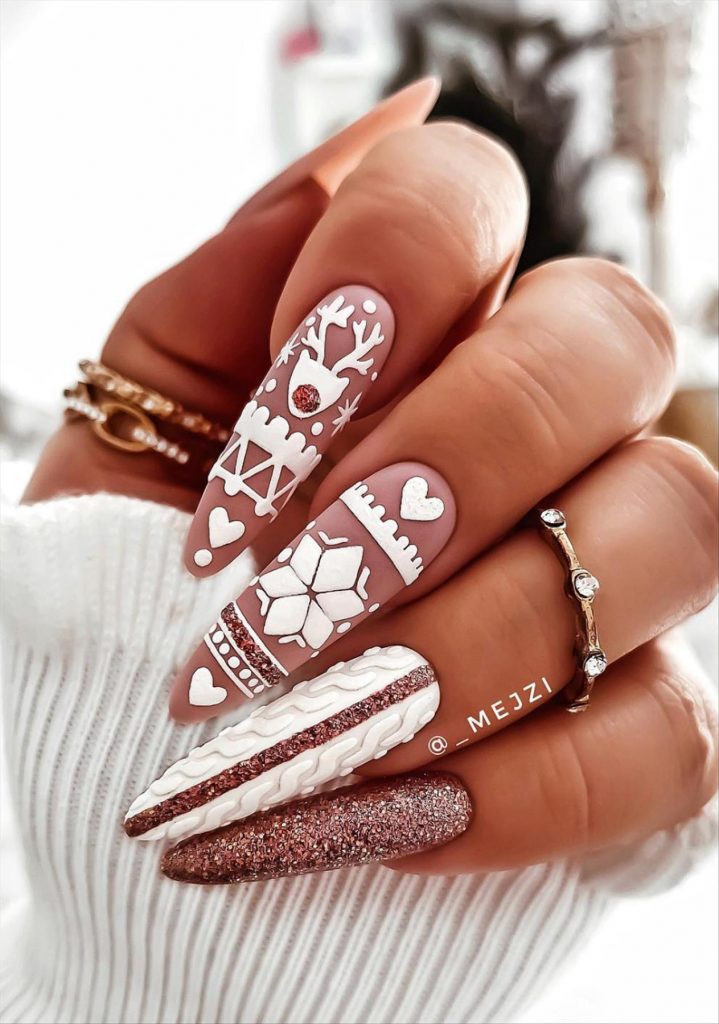 Christmas nails 2022 to rock this Winter