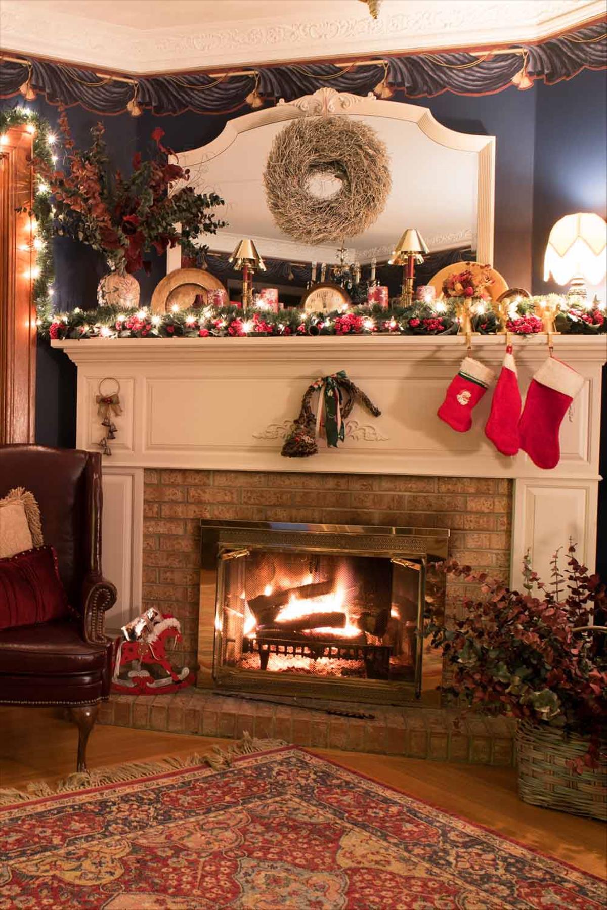 Spectacular Christmas garlands decor ideas