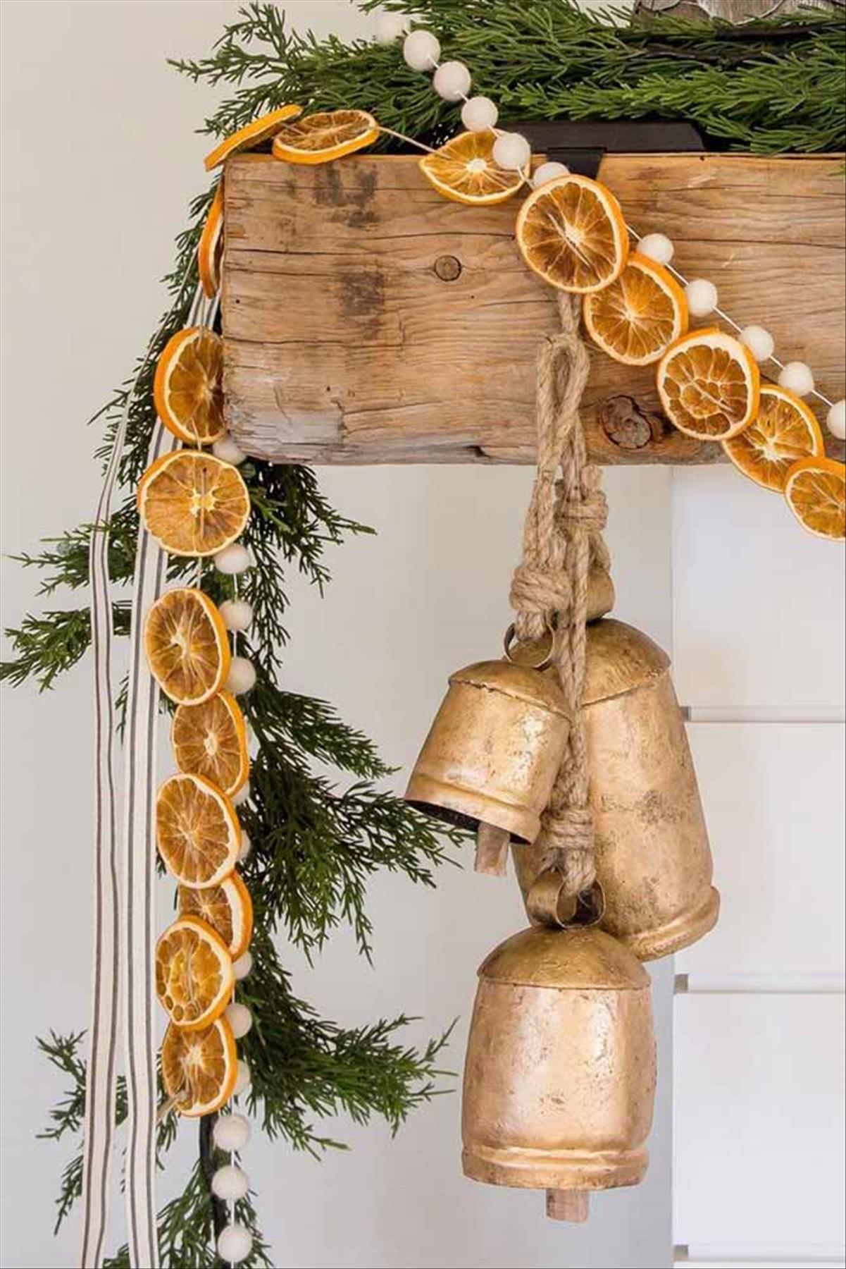 Spectacular Christmas garlands decor ideas