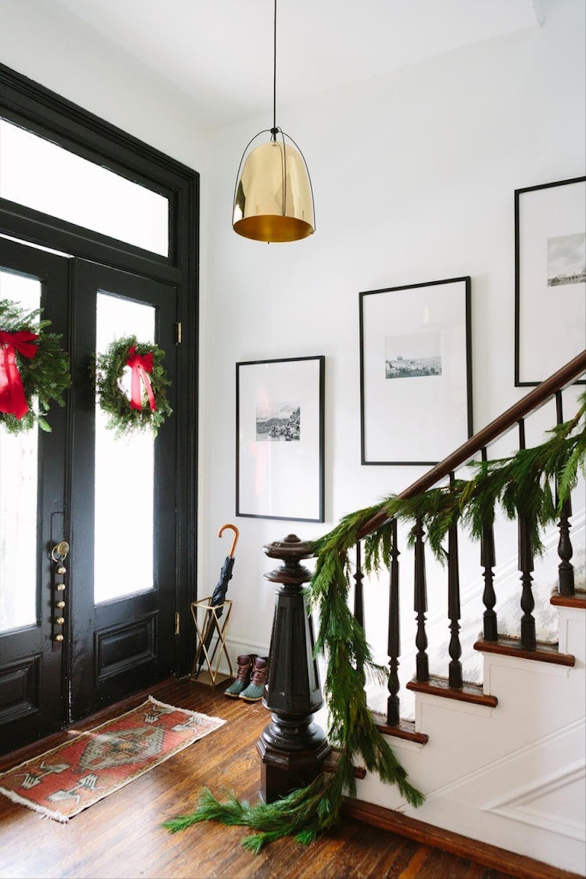 Spectacular Christmas garlands decor ideas