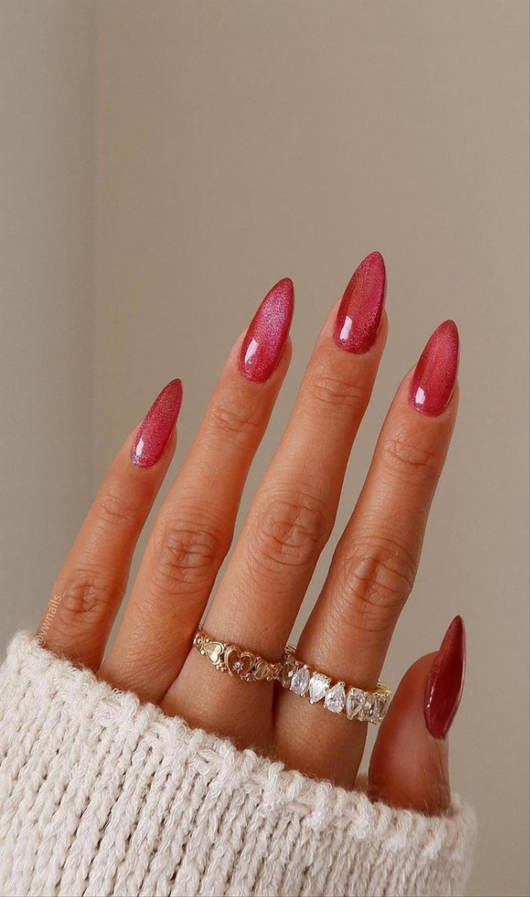 Best New Year's Nails To Rock in 2023