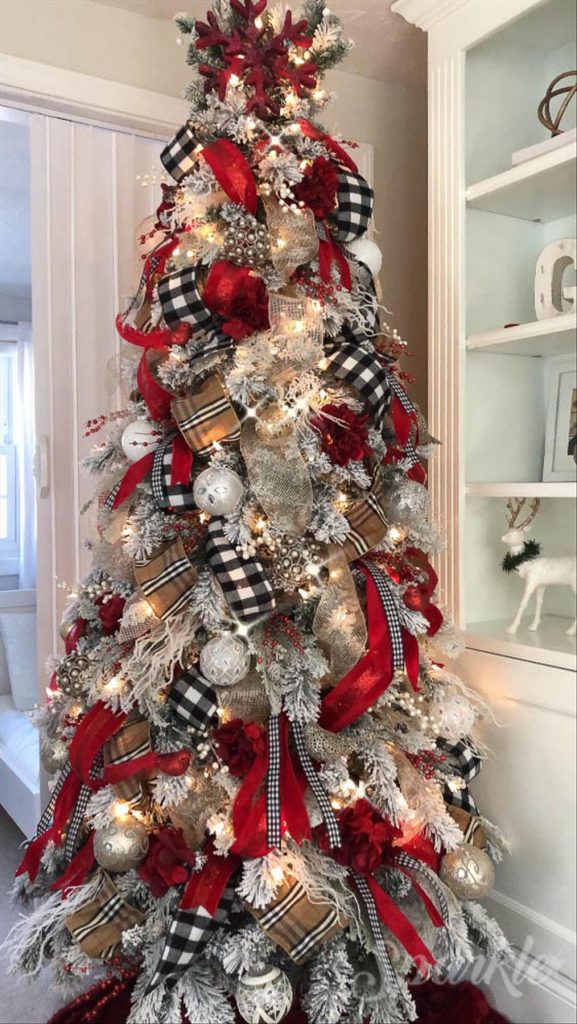 42 Best Red and White Christmas Tree Decor Inspiration 2022