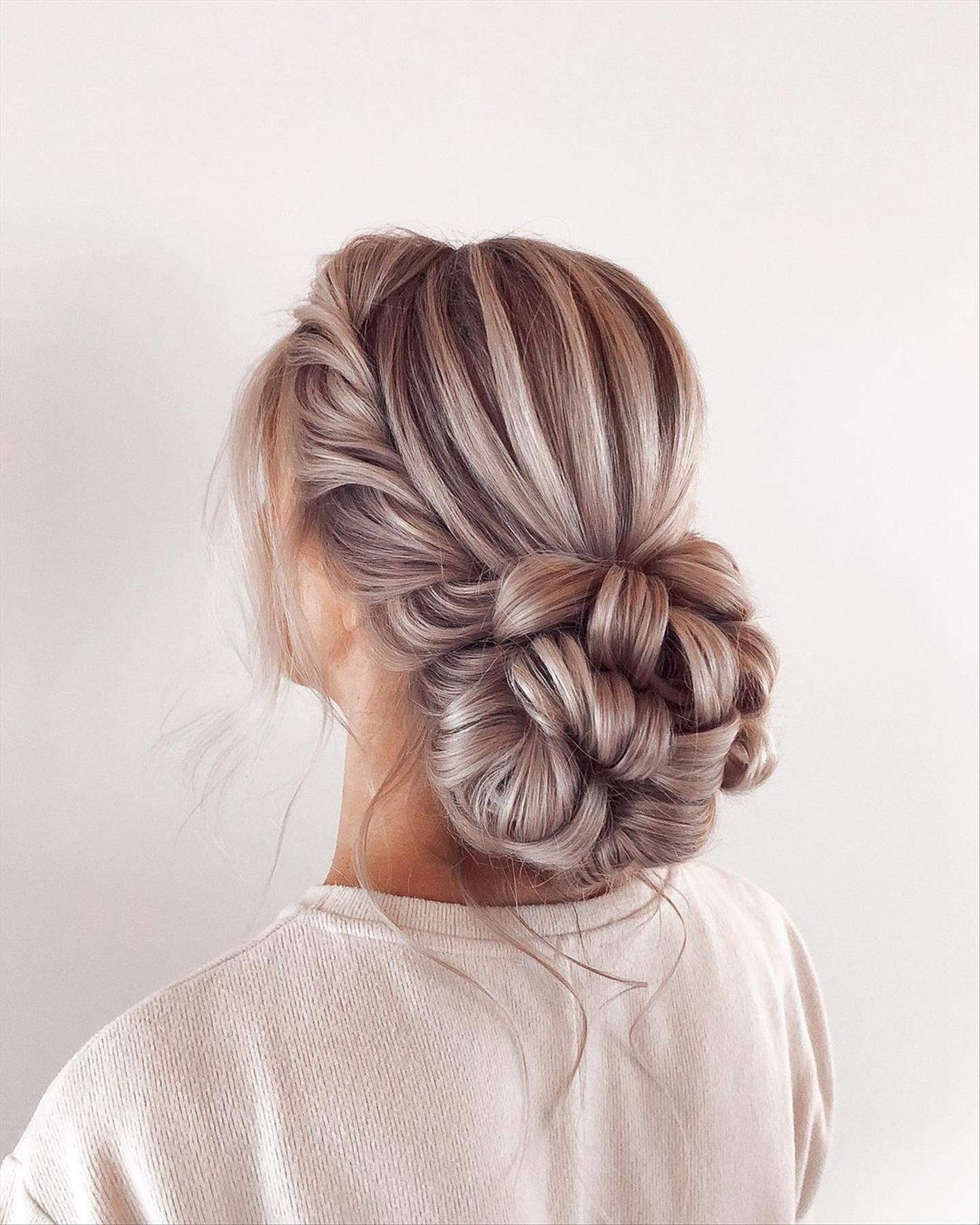 Elegant prom hairstyles for short hair to try in 2023