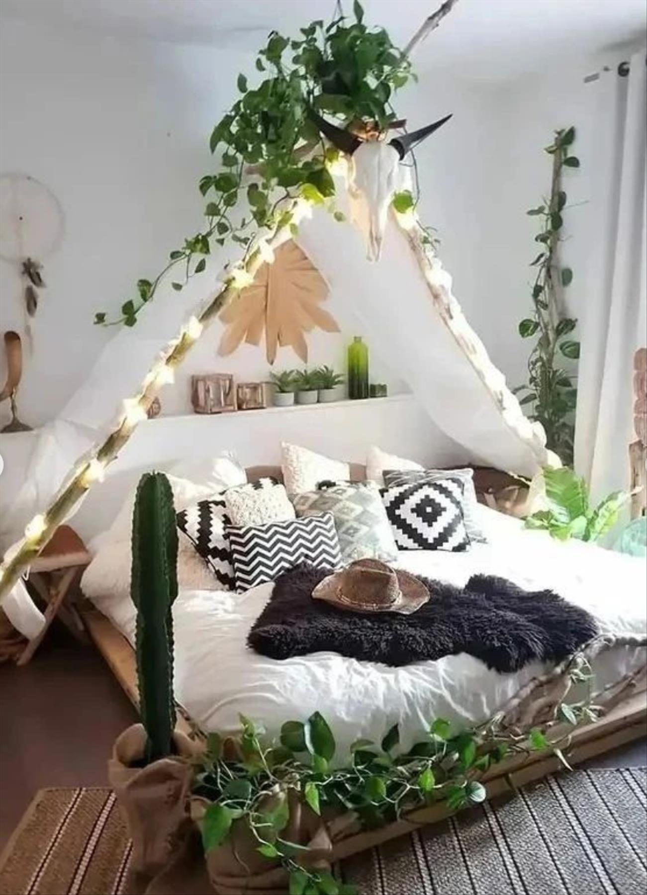 Chic Bohemian Bedroom Ideas for Small Rooms Teenage Girls will love