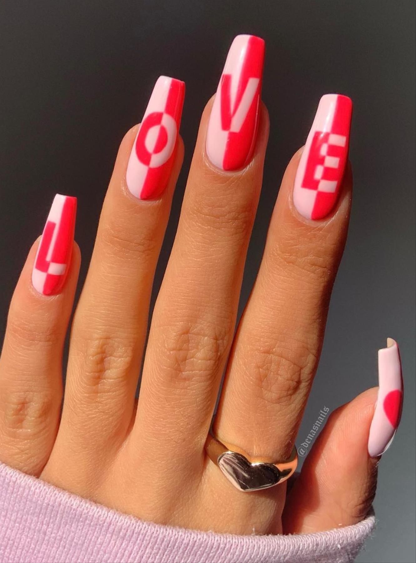 Lovely Valentine's day coffin nails design perfect for 2023