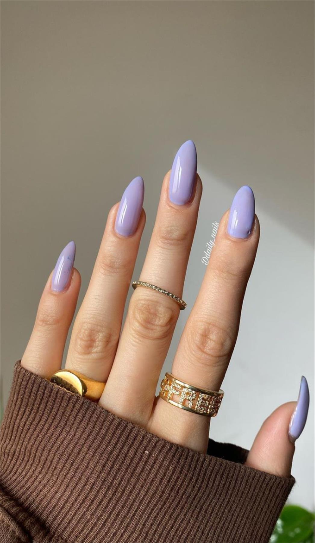 Elegant nude almond nails design for Spring mani 2023