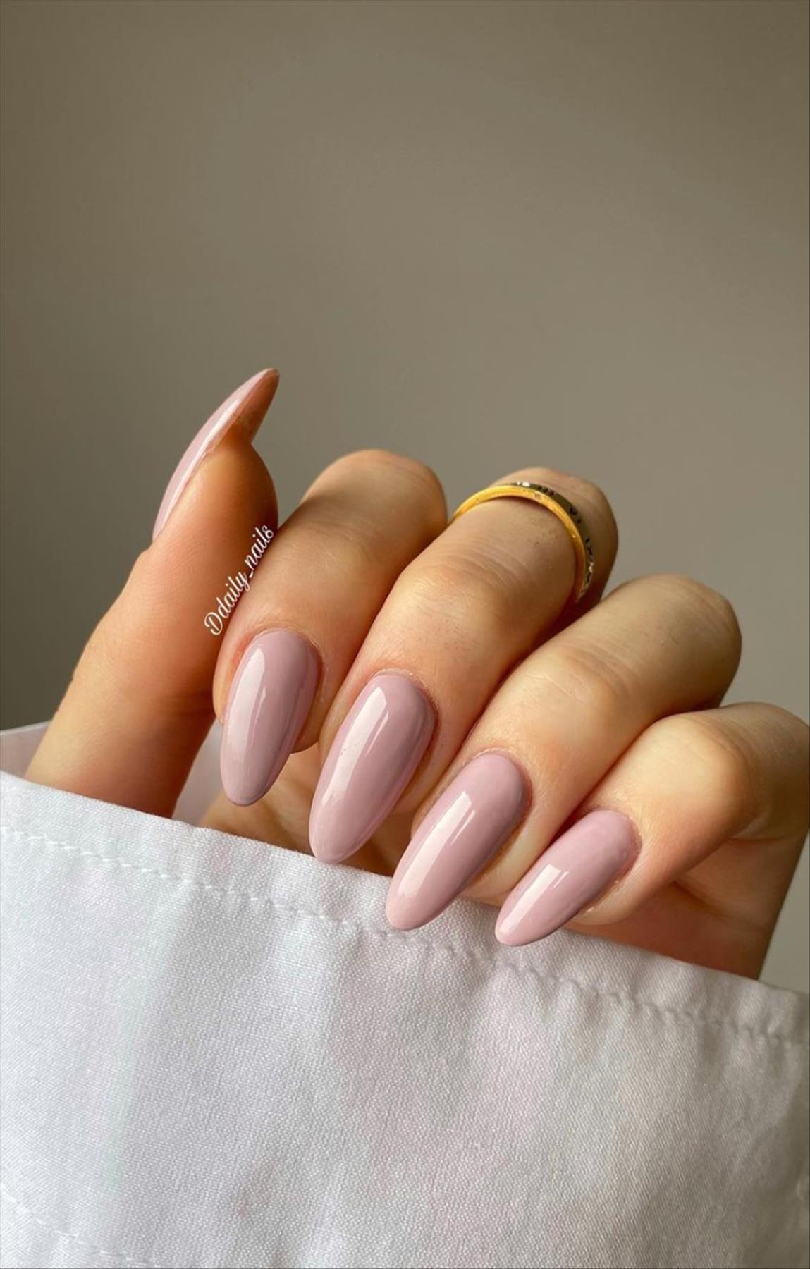 Elegant nude almond nails design for Spring mani 2023