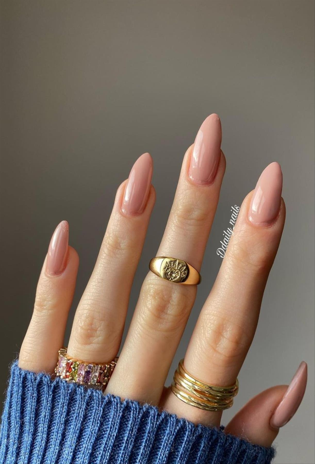 Elegant nude almond nails design for Spring mani 2023