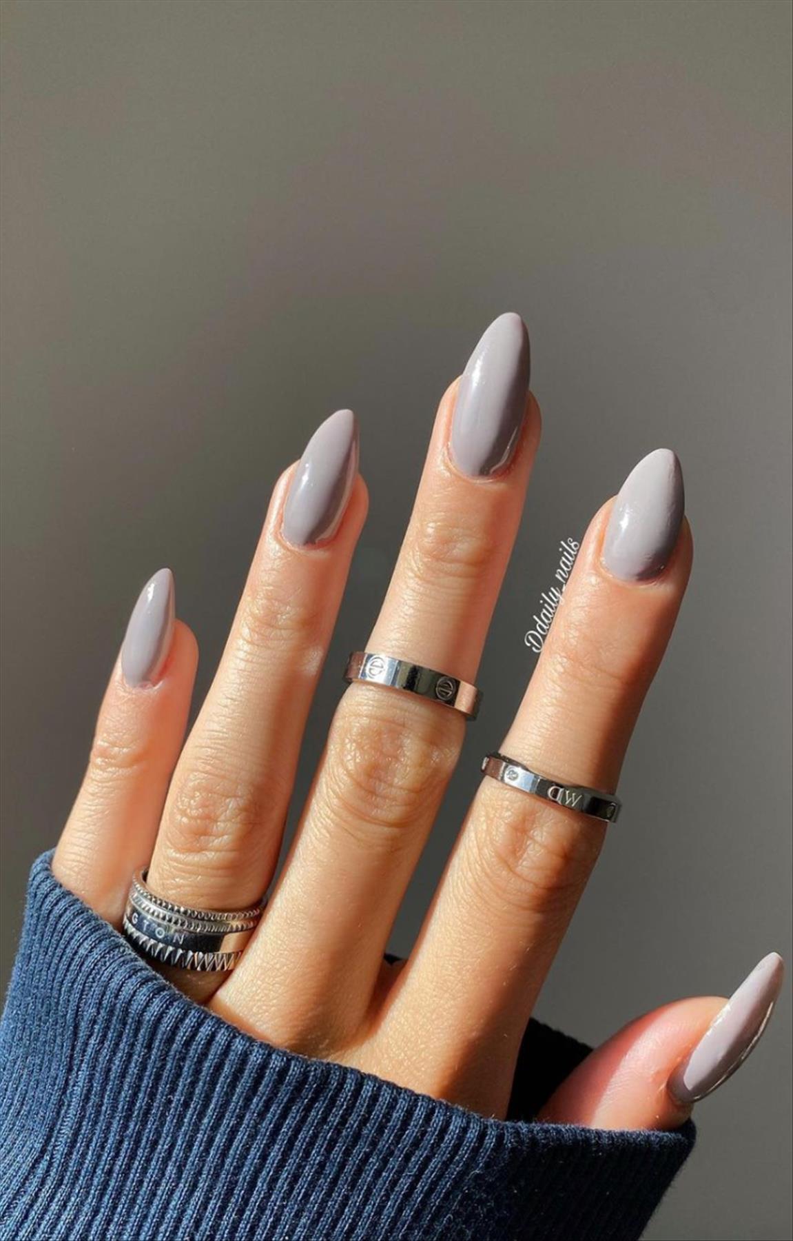 Elegant nude almond nails design for Spring mani 2023