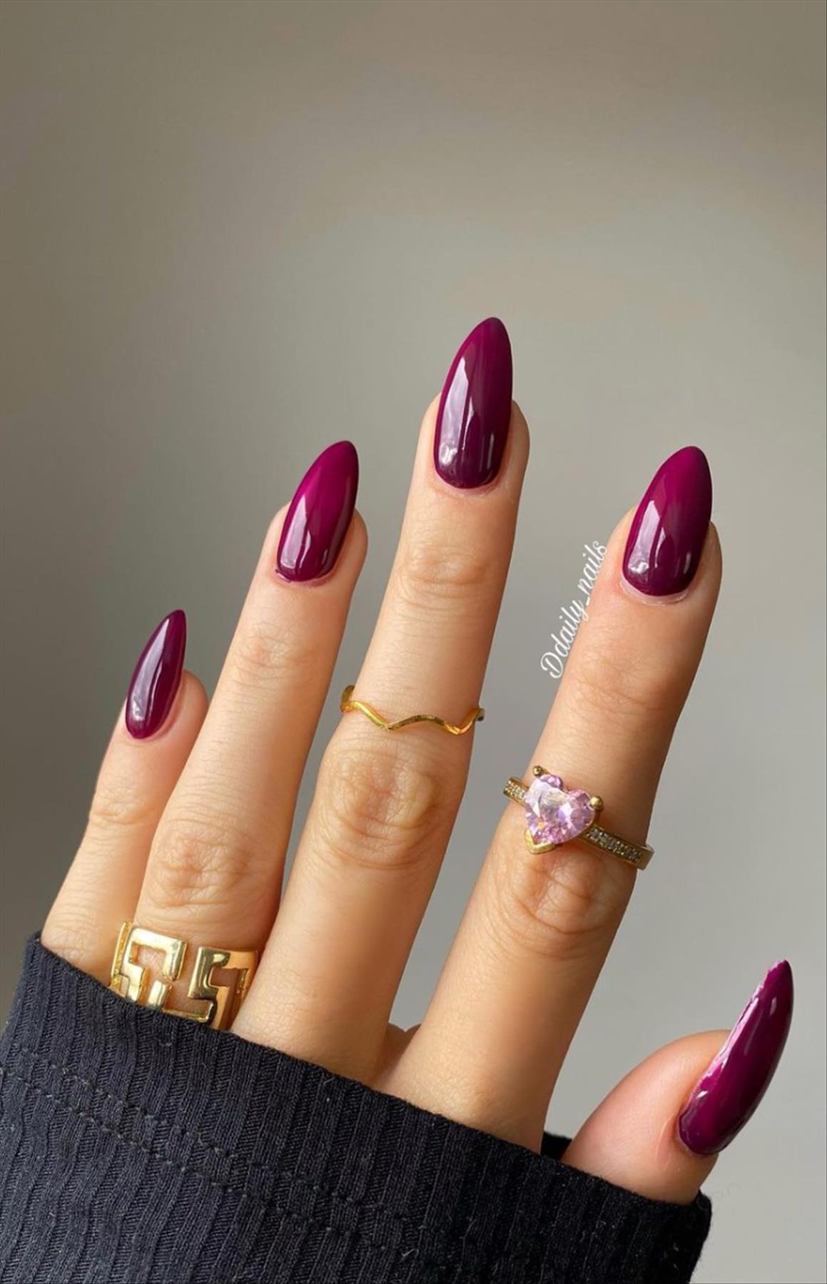 Elegant nude almond nails design for Spring mani 2023