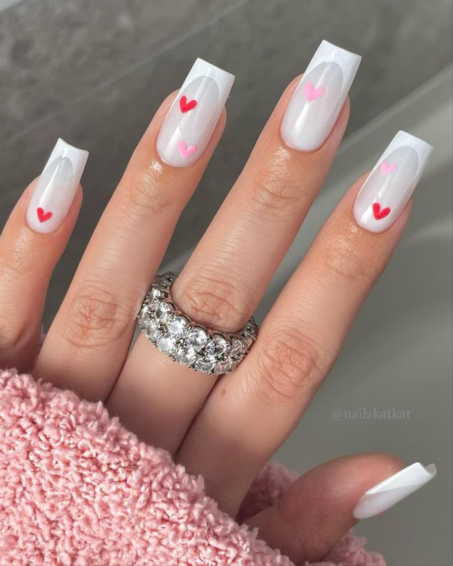 Elegant white Valentine's Day nail designs you'll love