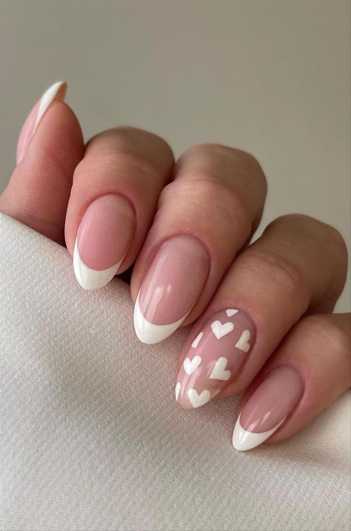 Elegant white Valentine's Day nail designs you'll love