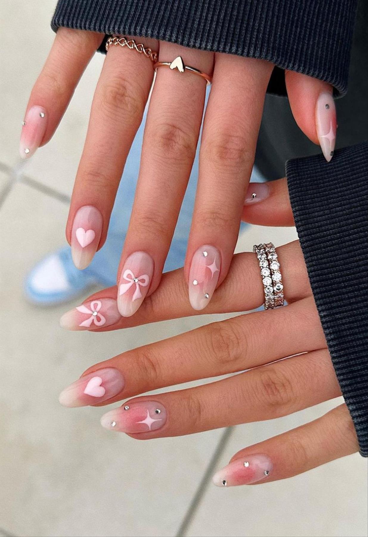 Elegant white Valentine's Day nail designs you'll love