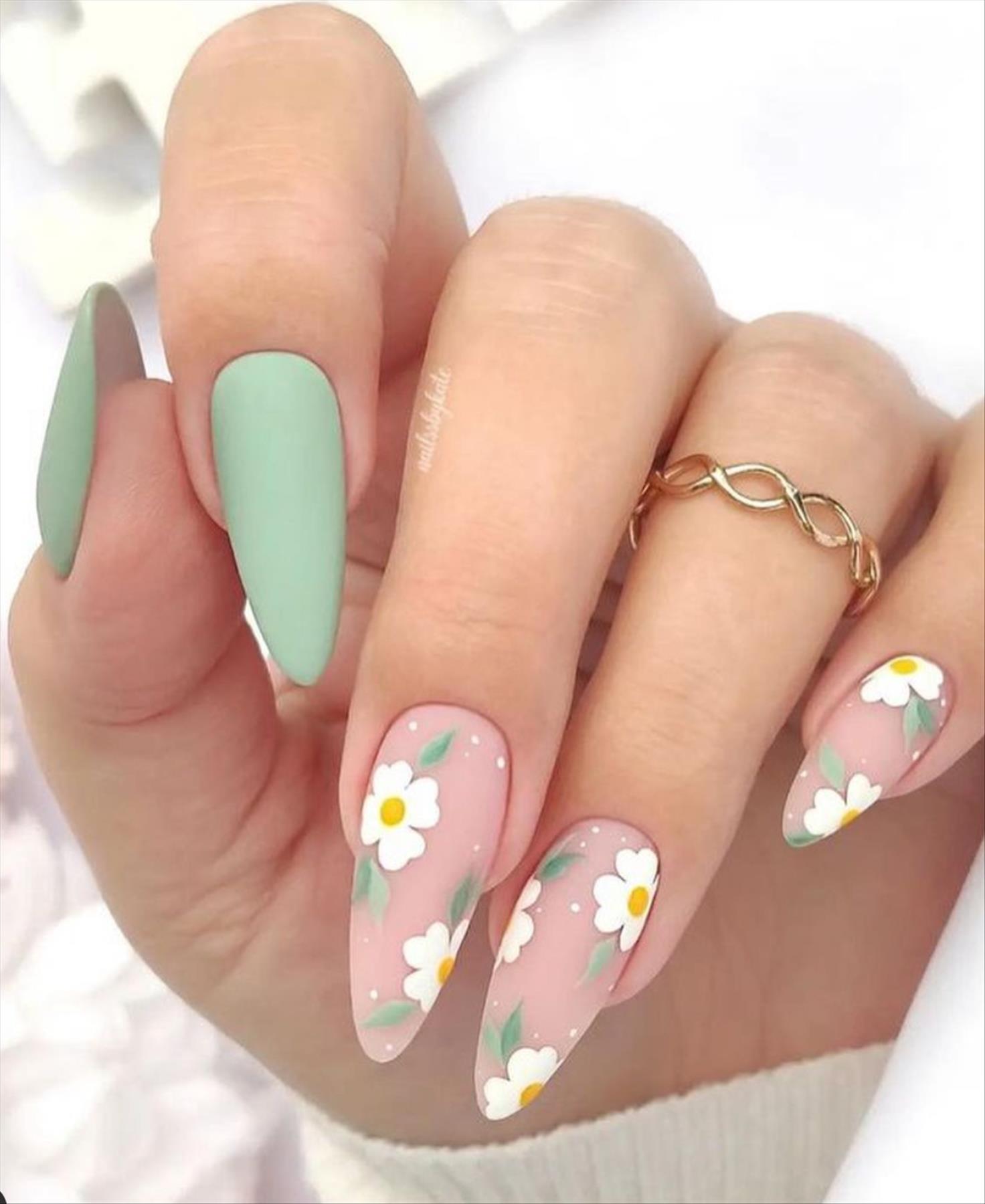 Beautiful Summer nails Trends 2023 to get inspired