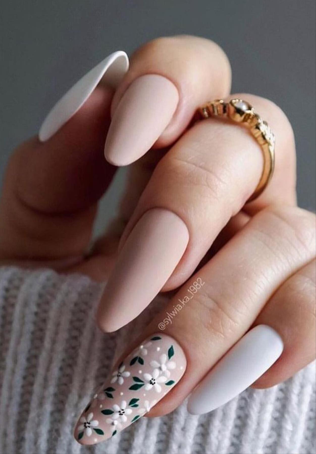 Beautiful Summer nails Trends 2023 to get inspired