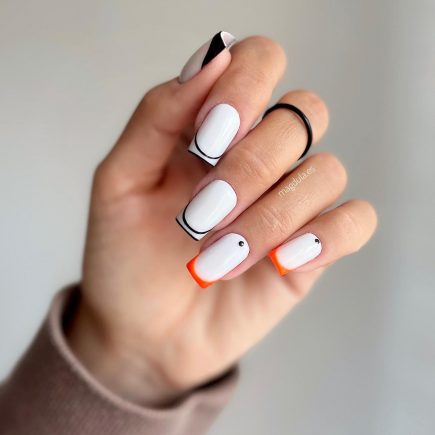 Beautiful short square acrylic nails for Summer