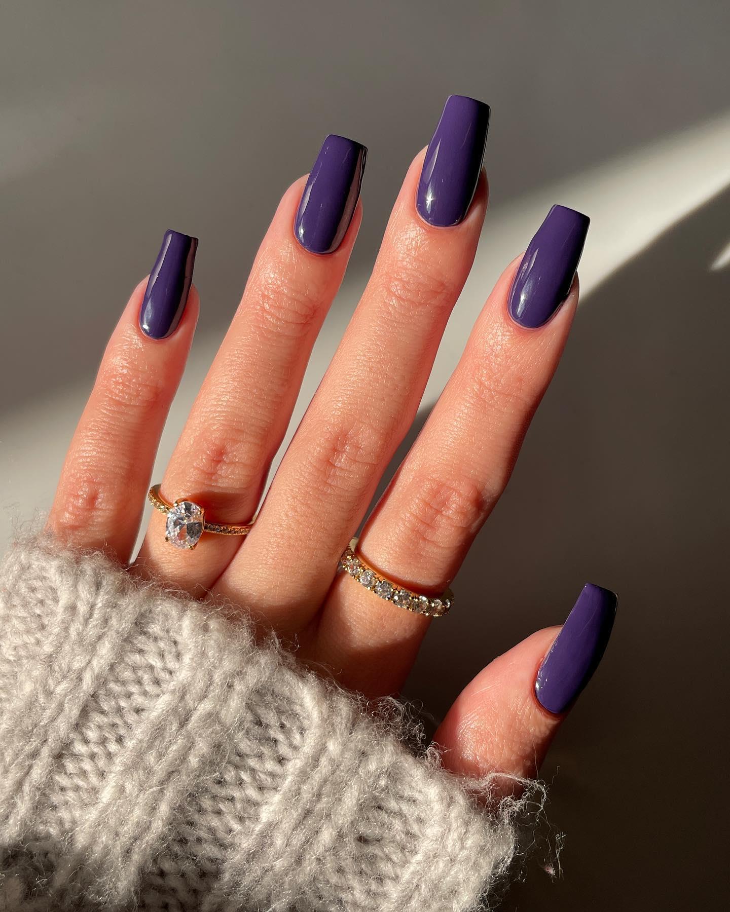 Cool Fall nail colors and designs for 2023