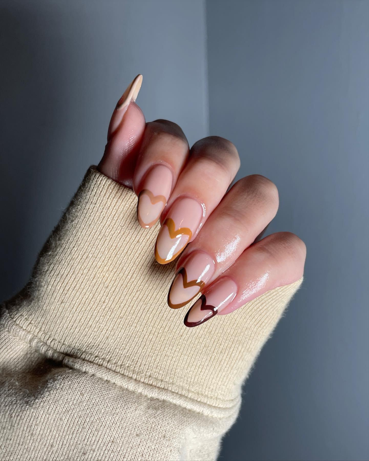 Cool Fall nail colors and designs for 2023