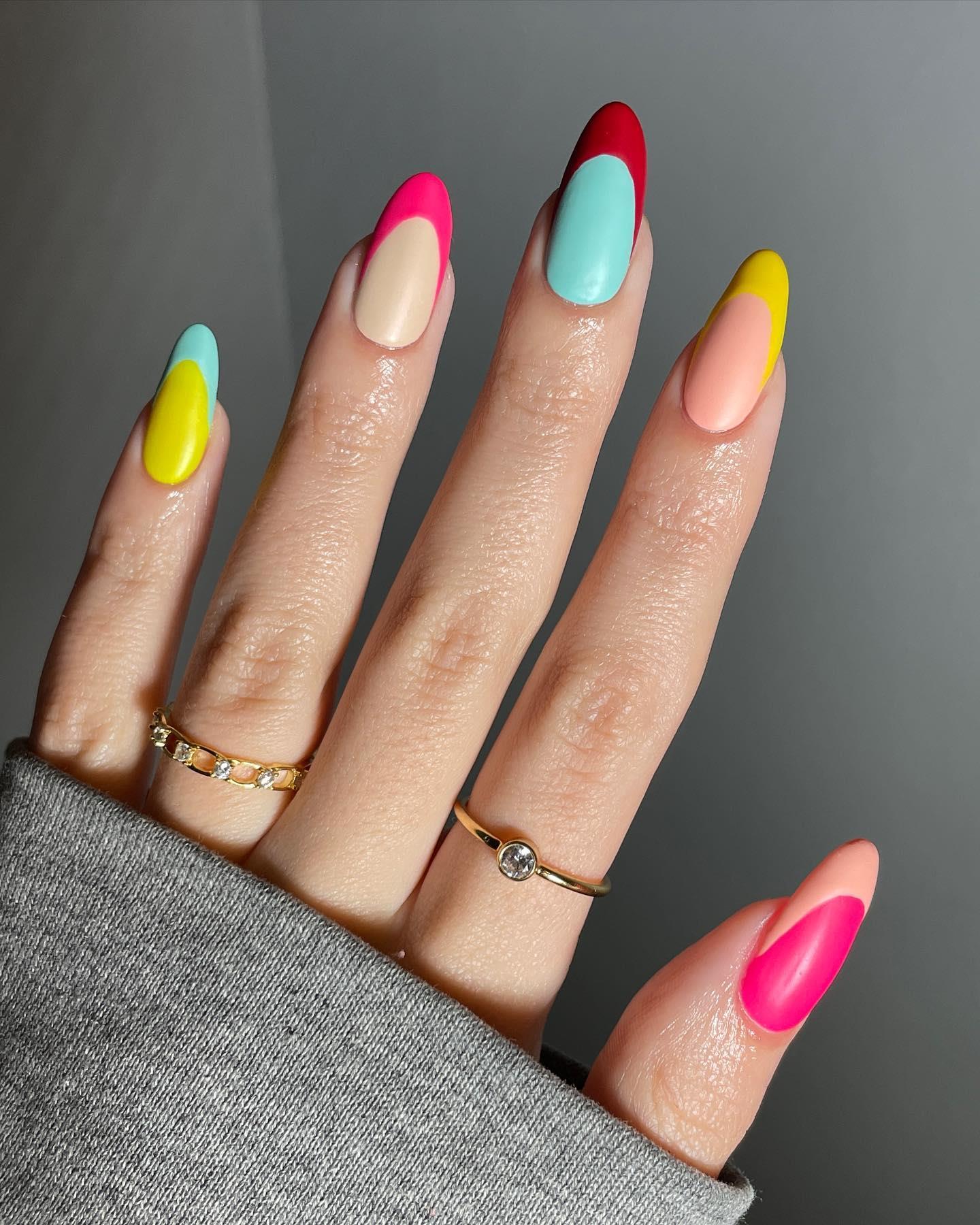 Cool Fall nail colors and designs for 2023