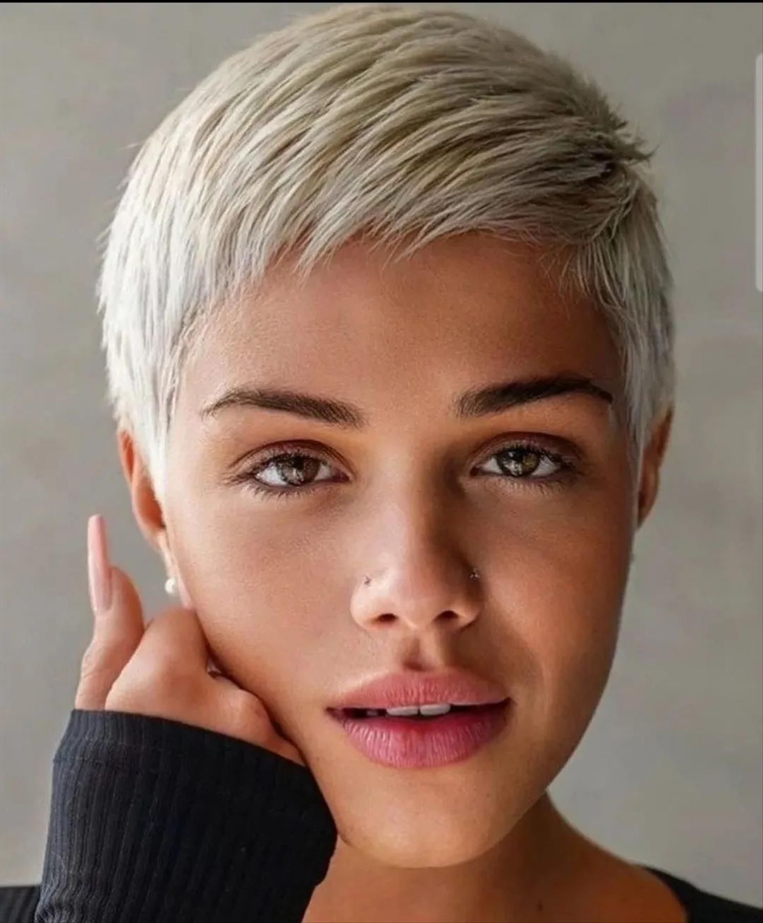 Ash-blonde short pixie haircuts for women to be cool