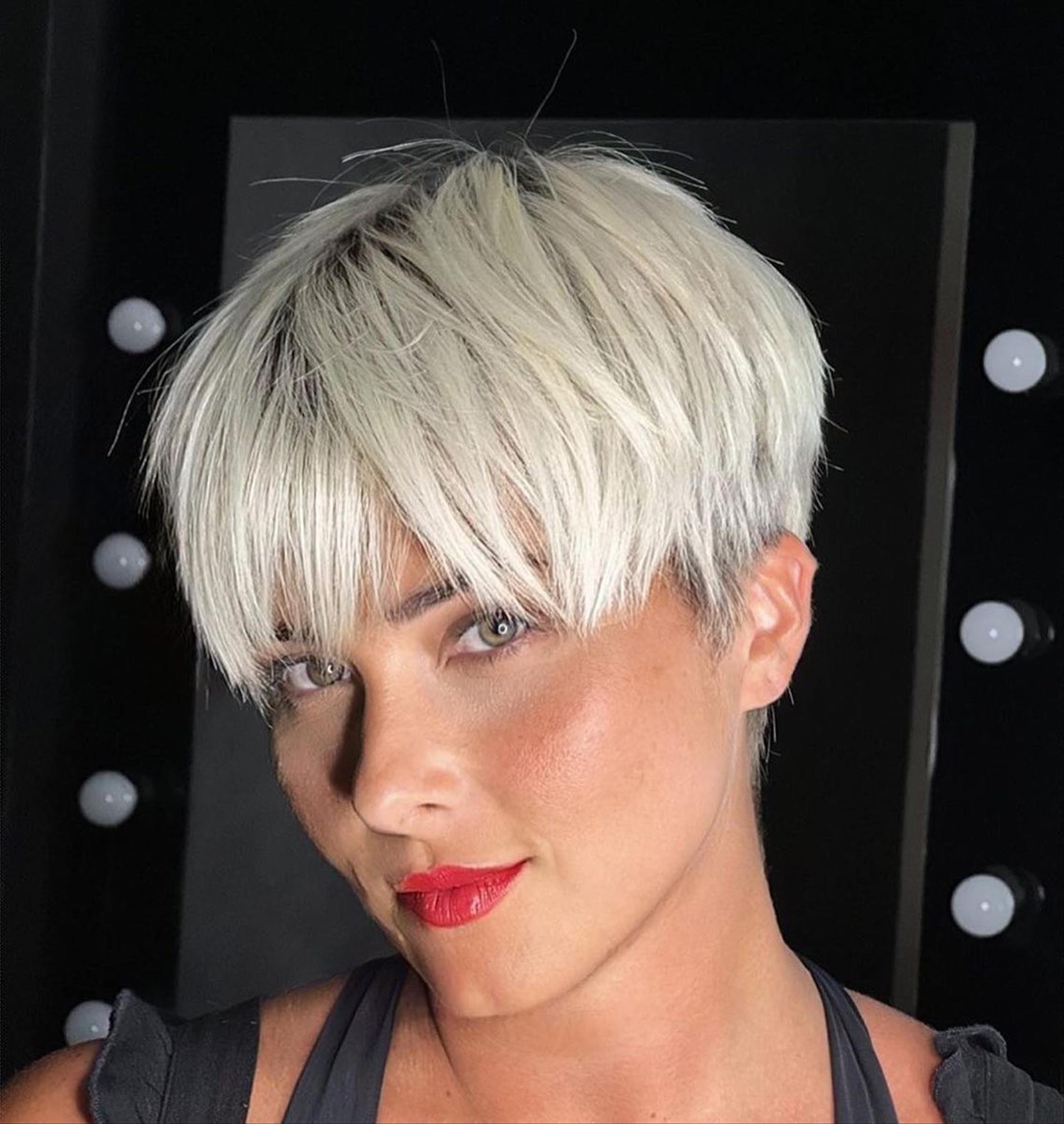 Ash-blonde short pixie haircuts for women to be cool