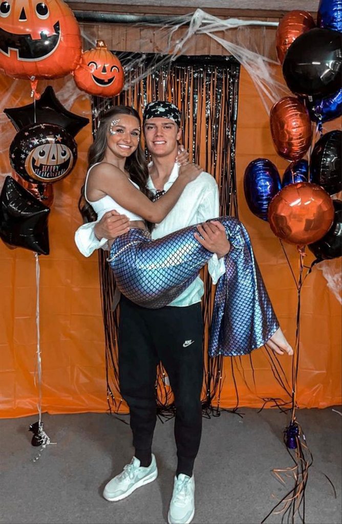 45 Unique Halloween Costume Ideas for College Girls