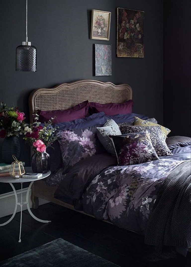 38 Cozy dark and moody bedroom decoration ideas to upgrade your house