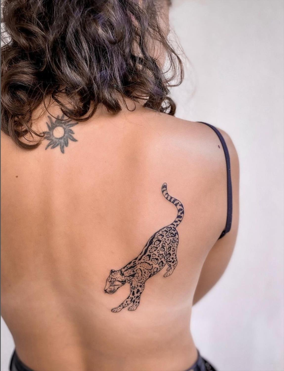 Unique and Charming Back Tattoo Designs for Women