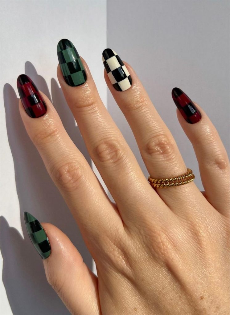 Unique Short Halloween Nails Design 2023 to try now