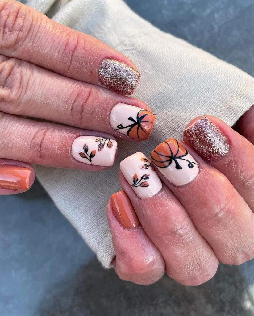 Unique Short Halloween Nails Design 2023 to try now
