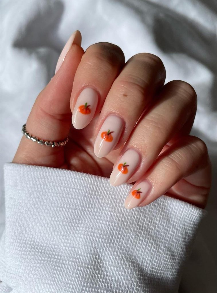 Unique Short Halloween Nails Design 2023 to try now