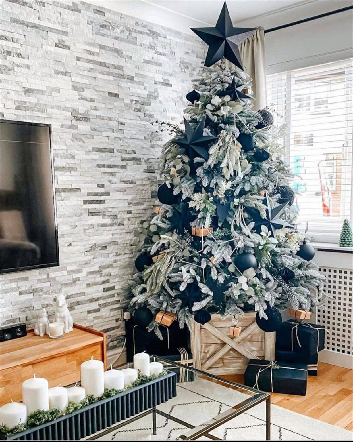 47 Stunning Christmas Tree Decor Ideas To Try Out For 2023 - Page 2 of 2