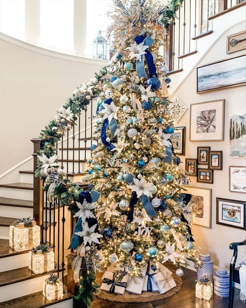 47 Stunning Christmas Tree Decor Ideas To Try Out For 2023 - Page 2 of 2