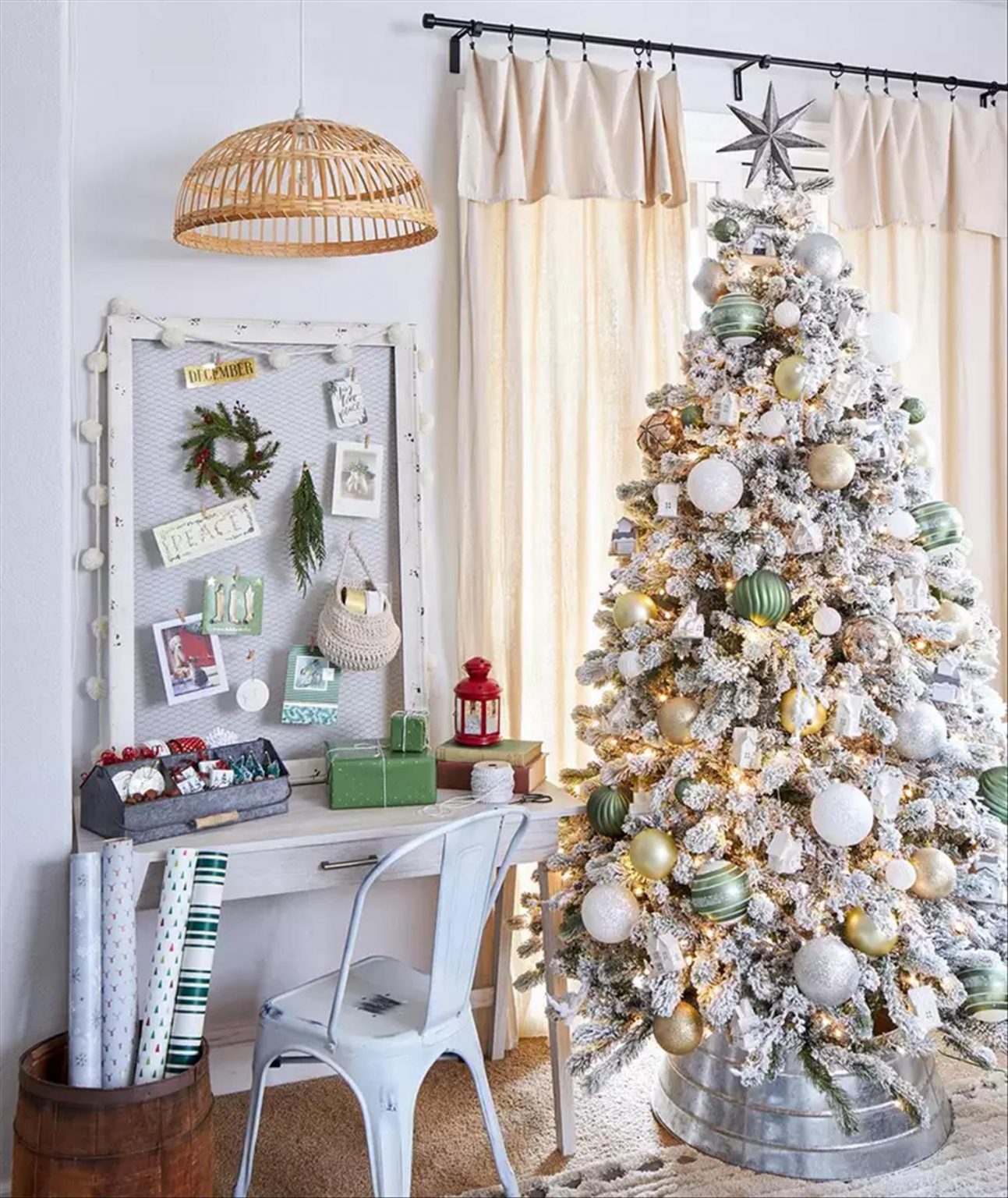 47 Stunning Christmas Tree Decor Ideas To Try Out For 2023