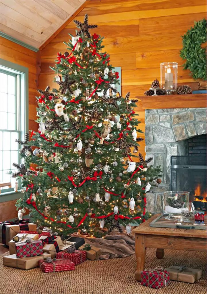 Stunning Christmas Tree Decor Ideas To Try Out For 2023