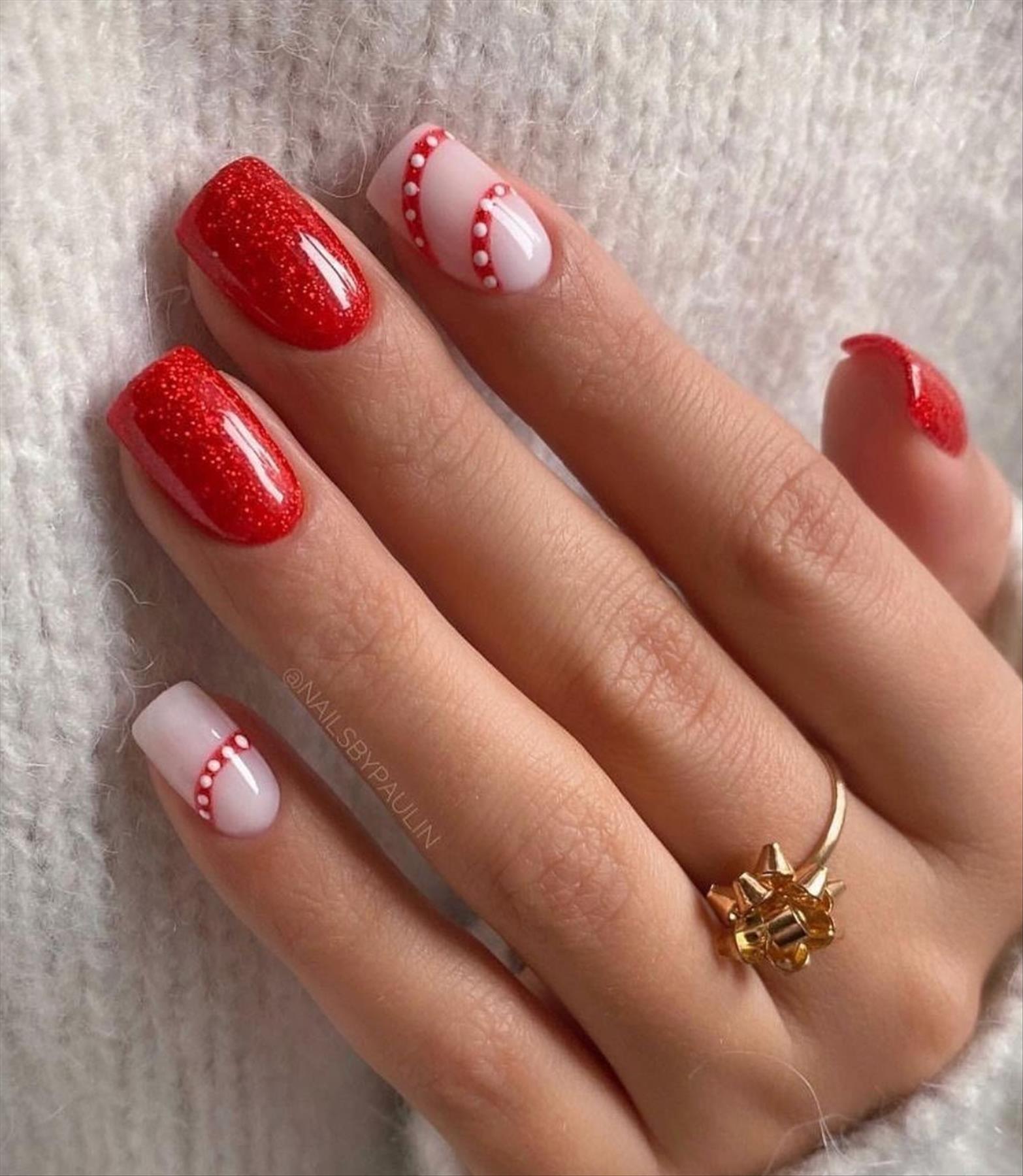 Cute Short Christmas Nails Design For 2023 To Try ASAP