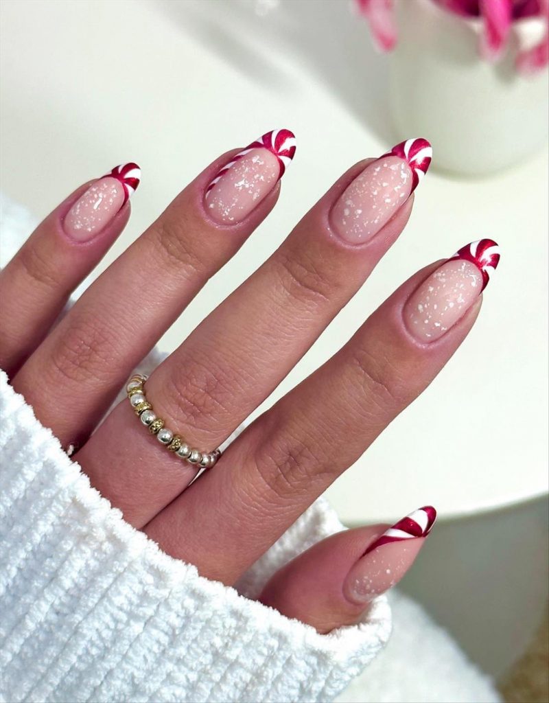 56 Cute Short Christmas Nails For 2023 To Try ASAP