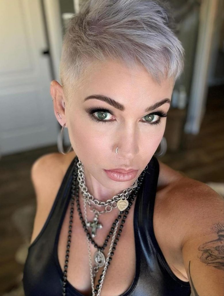 38 Chic And Cool Short Pixie Hairstyles Ideas For Women Mycozylive 38 Chic And Cool Short Pixie Hairstyles Ideas For Women Mycozylive