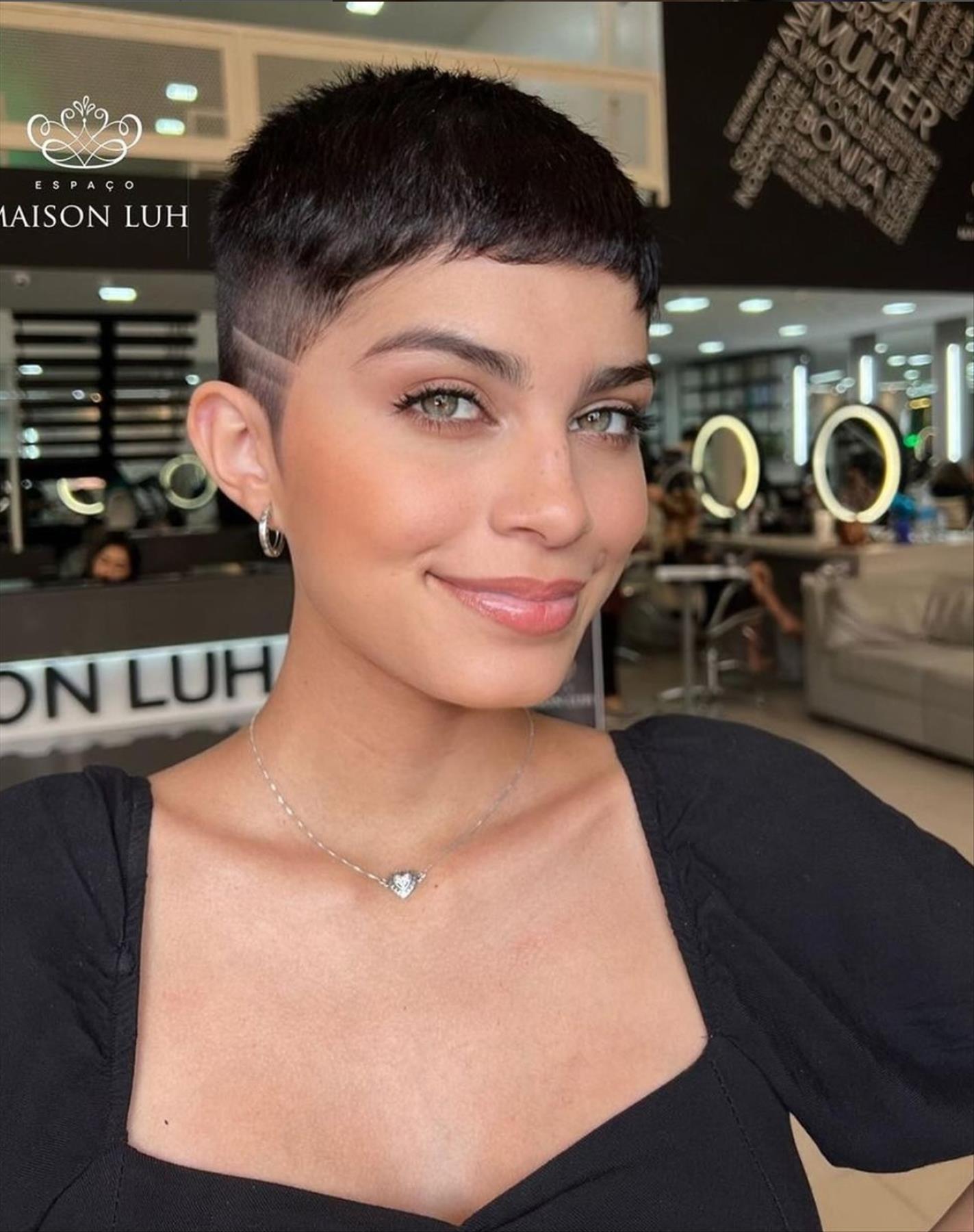 Chic and Cool Short Pixie Hairstyles Ideas for Women