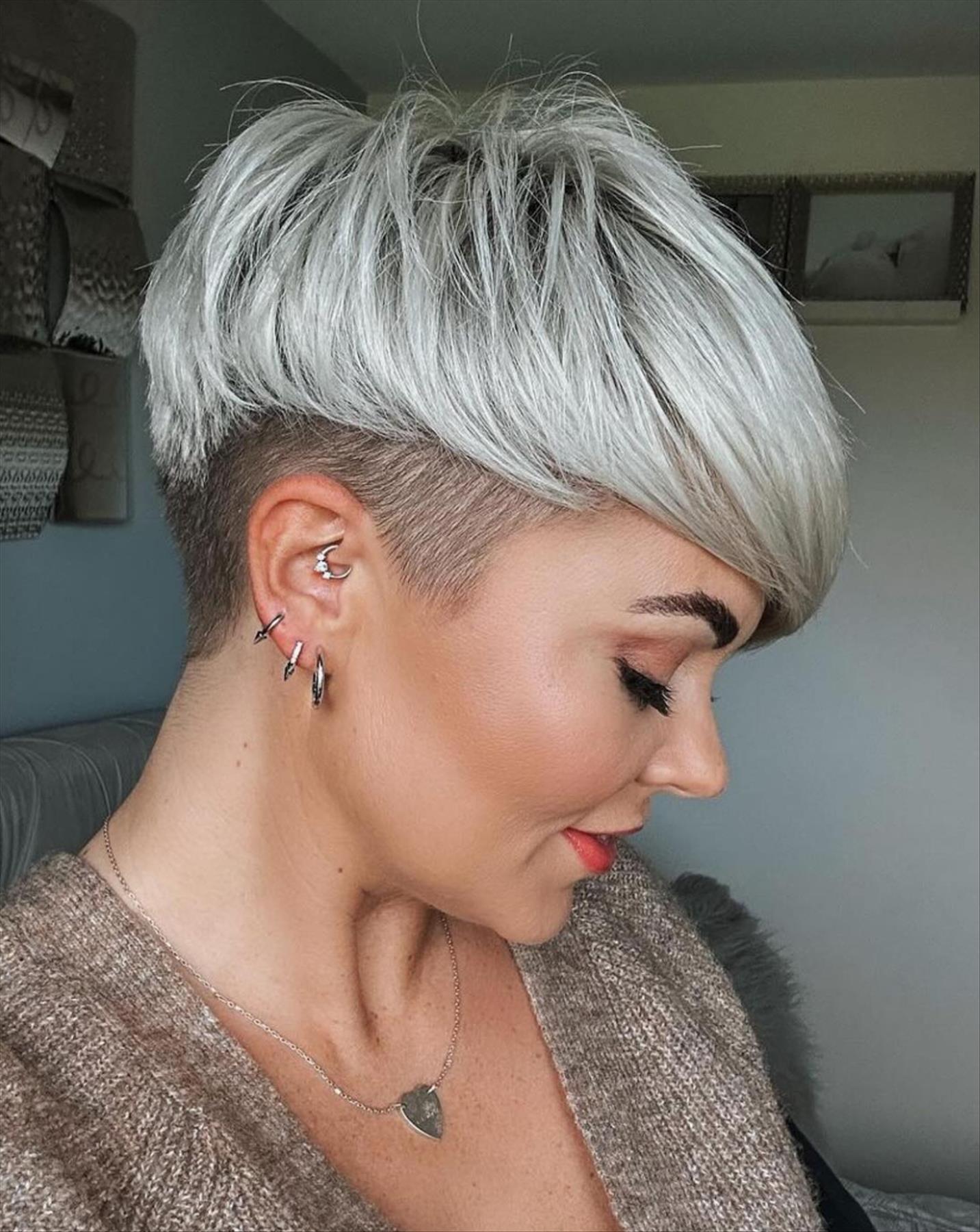 Best short pixie haircuts for thick hair in 2024