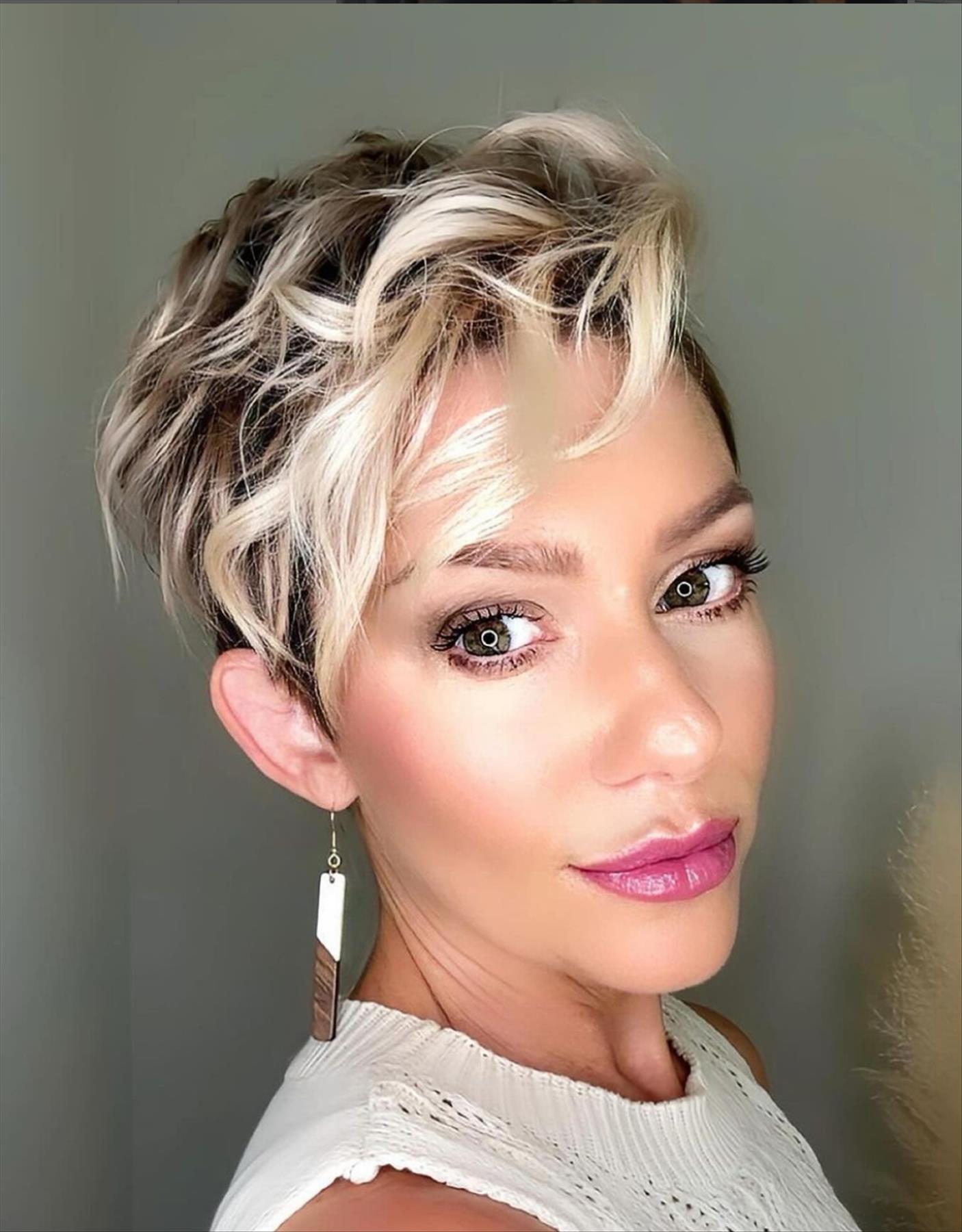 Best short pixie haircuts for thick hair in 2024