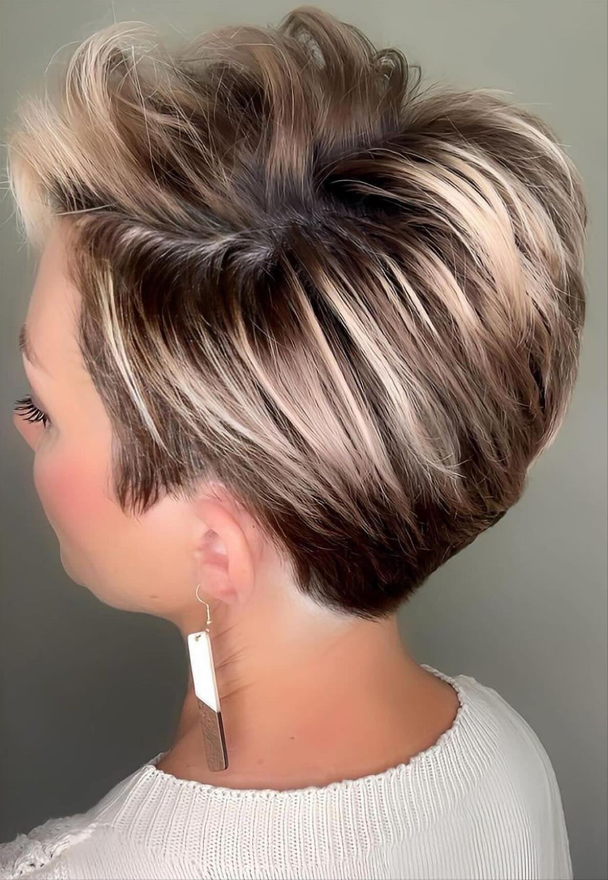 Best short pixie haircuts for thick hair in 2024