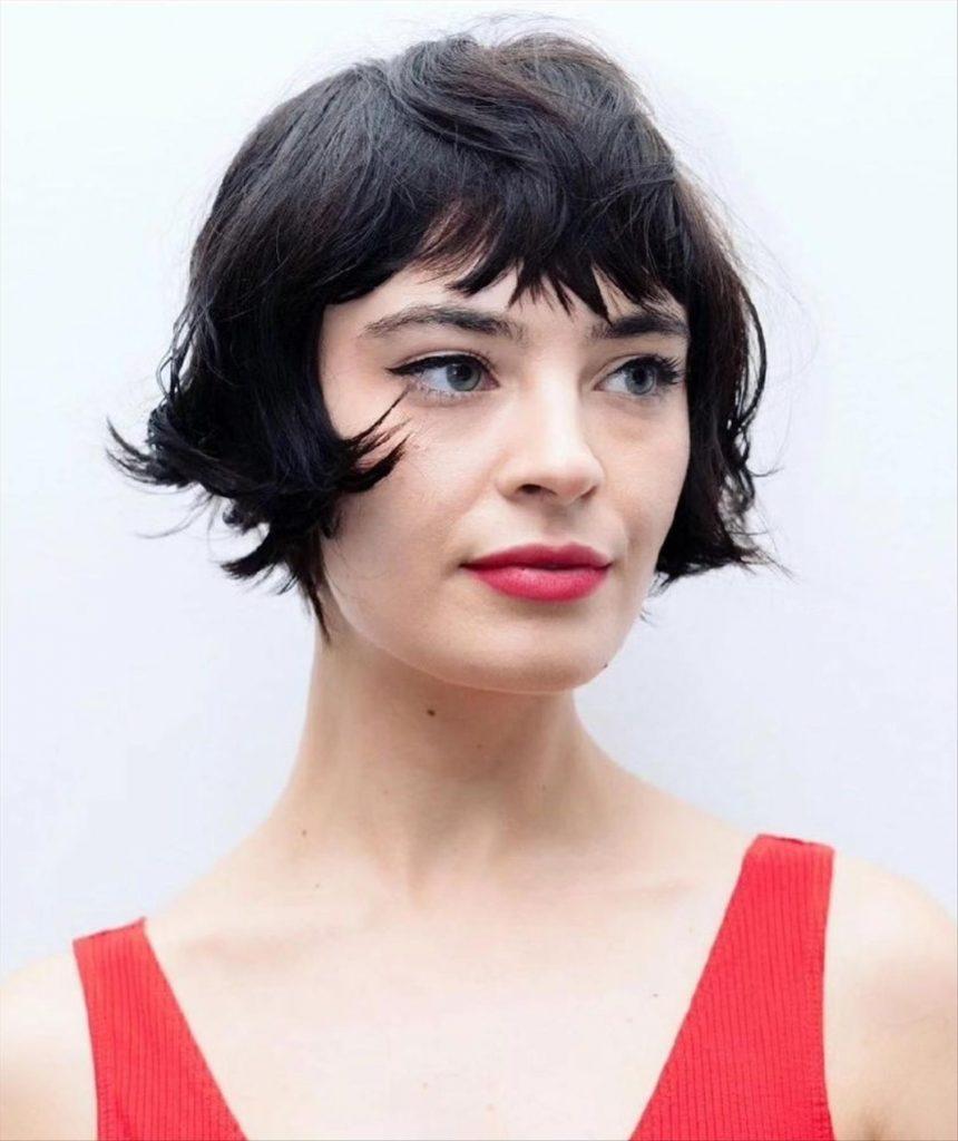 32 Pretty Short Bob Haircuts For Fine Hair In 2024 New Fashion   Pretty Short Bob Haircuts For Fine Hair In 2024 6 860x1024 