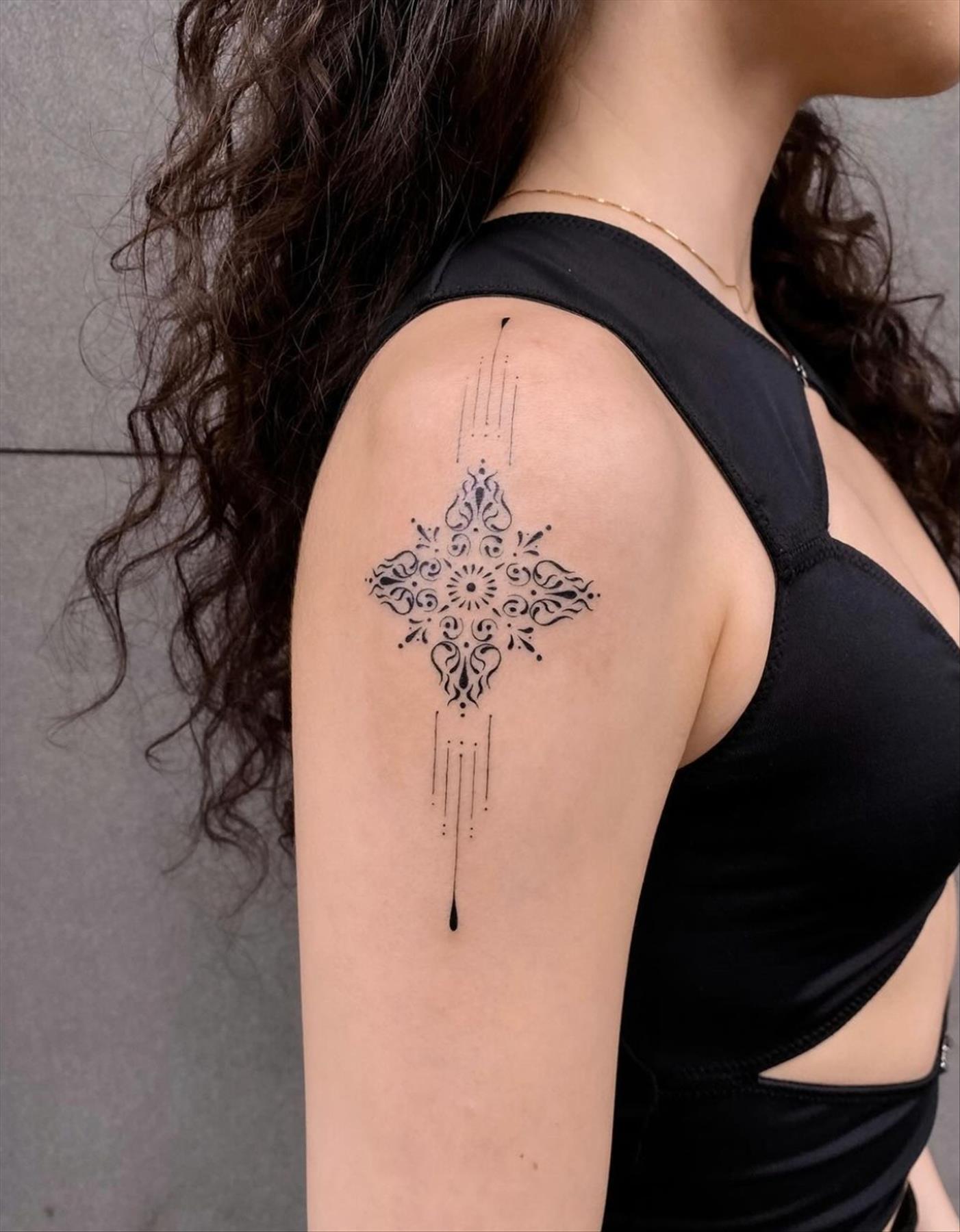 Stylish tattoo designs for women to be cool