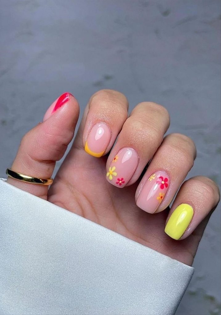 48 Beautiful Spring flower nails design you'll love - Mycozylive.com